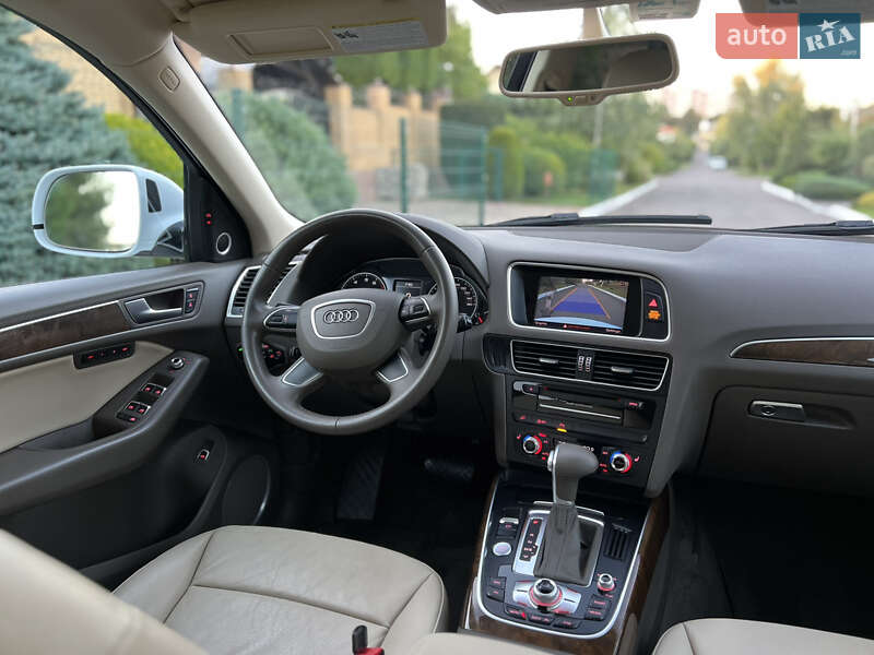 Позашляховик / Кросовер Audi Q5 2015 в Рівному