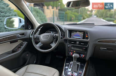 Позашляховик / Кросовер Audi Q5 2015 в 