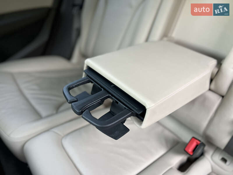 Позашляховик / Кросовер Audi Q5 2015 в Рівному