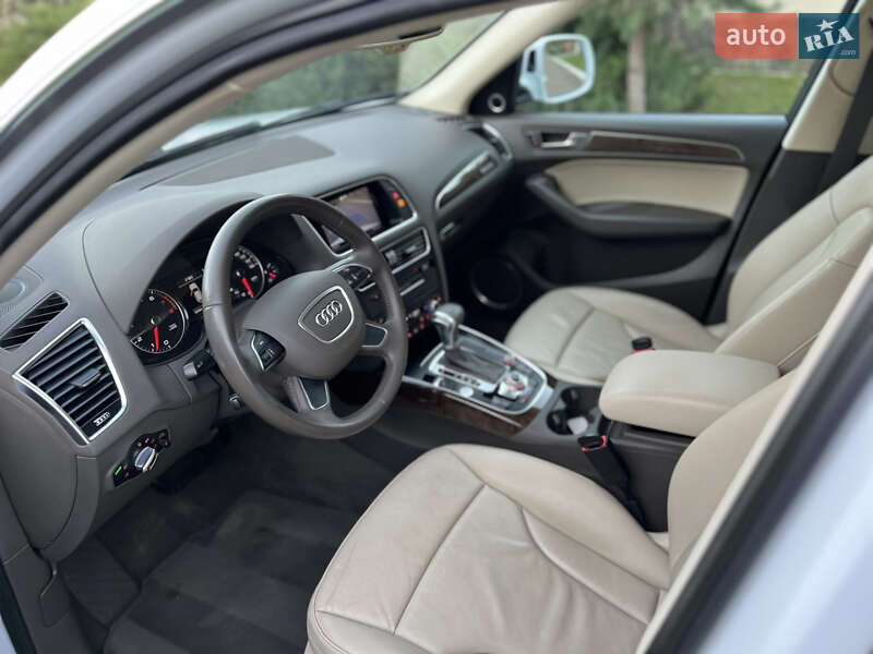 Позашляховик / Кросовер Audi Q5 2015 в Рівному