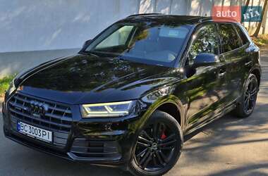 Внедорожник / Кроссовер Audi Q5 2017 в 