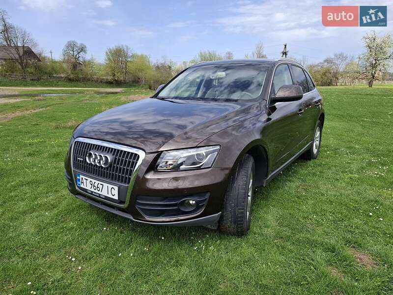 Внедорожник / Кроссовер Audi Q5 2011 в 