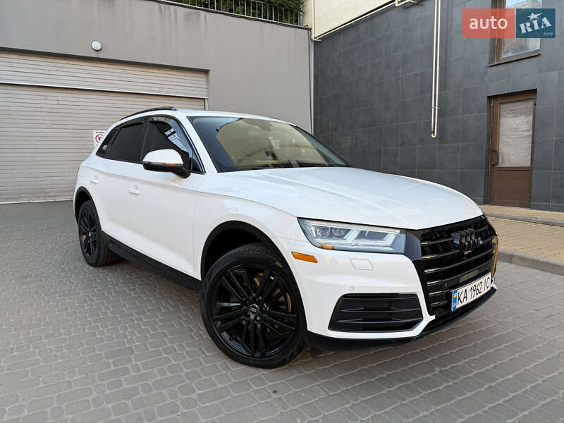 Позашляховик / Кросовер Audi Q5 2018 в Києві