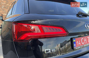 Позашляховик / Кросовер Audi Q5 2019 в 