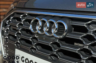 Внедорожник / Кроссовер Audi Q5 2020 в 