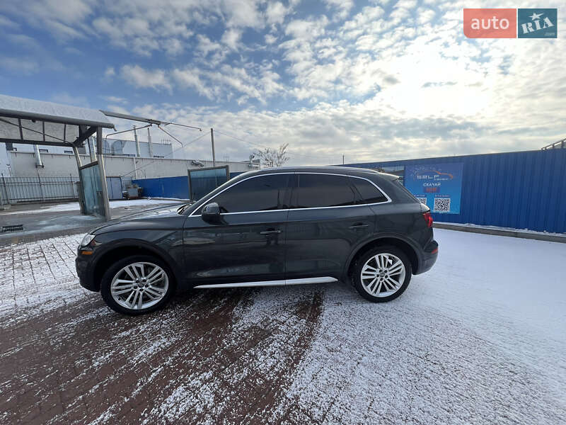 Внедорожник / Кроссовер Audi Q5 2018 в Полтаве