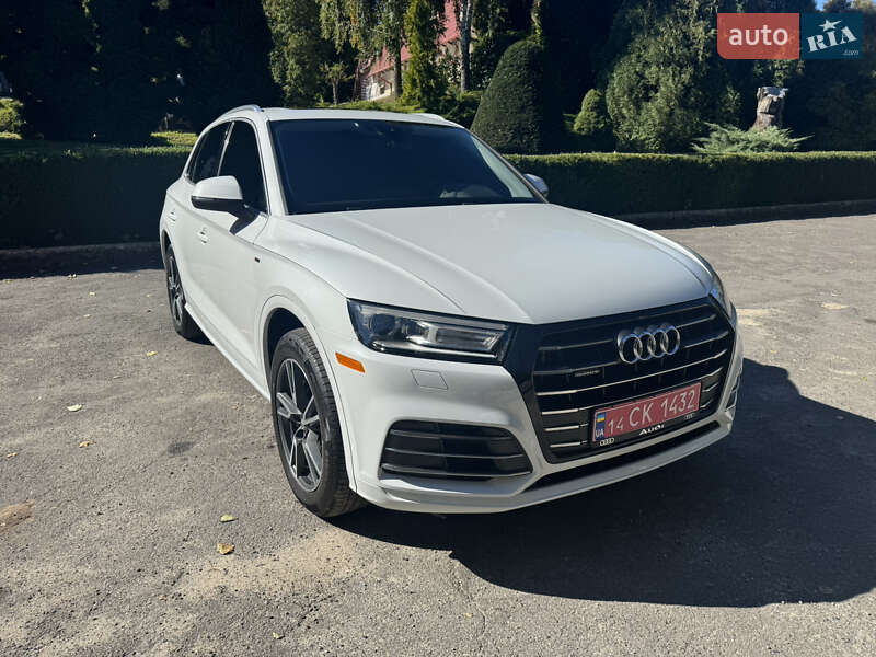 Внедорожник / Кроссовер Audi Q5 2019 в 