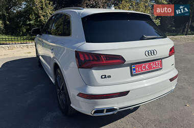 Внедорожник / Кроссовер Audi Q5 2019 в 