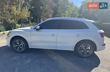 Внедорожник / Кроссовер Audi Q5 2019 в 