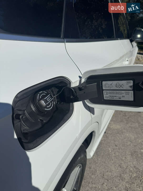 Внедорожник / Кроссовер Audi Q5 2019 в Тернополе