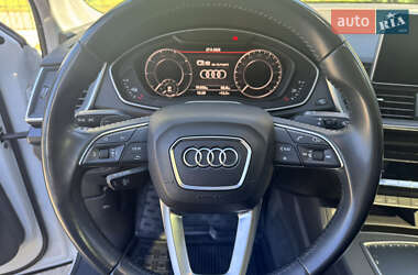 Внедорожник / Кроссовер Audi Q5 2019 в 