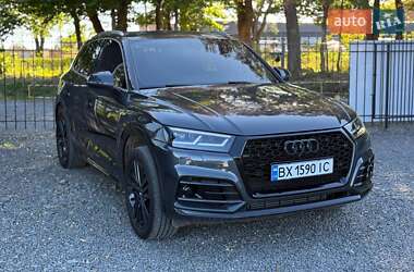 Внедорожник / Кроссовер Audi Q5 2017 в 