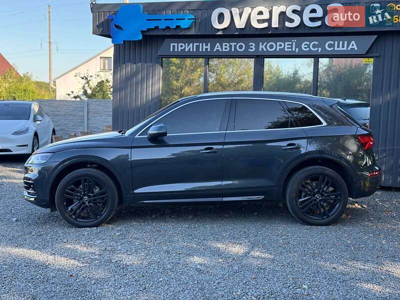 Внедорожник / Кроссовер Audi Q5 2017 в Хмельницком