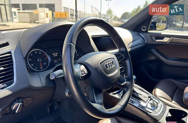 Внедорожник / Кроссовер Audi Q5 2016 в 