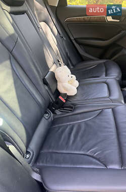 Позашляховик / Кросовер Audi Q5 2013 в 