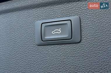 Внедорожник / Кроссовер Audi Q5 2021 в 