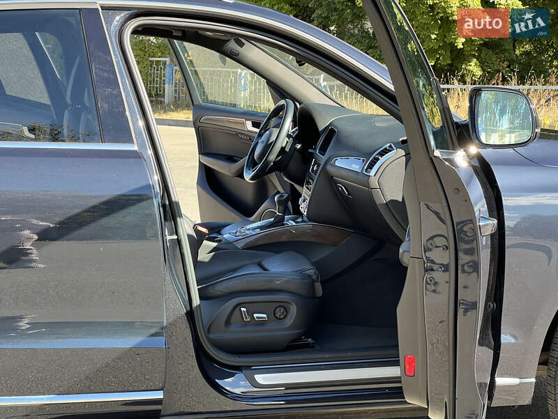 Внедорожник / Кроссовер Audi Q5 2016 в Киеве