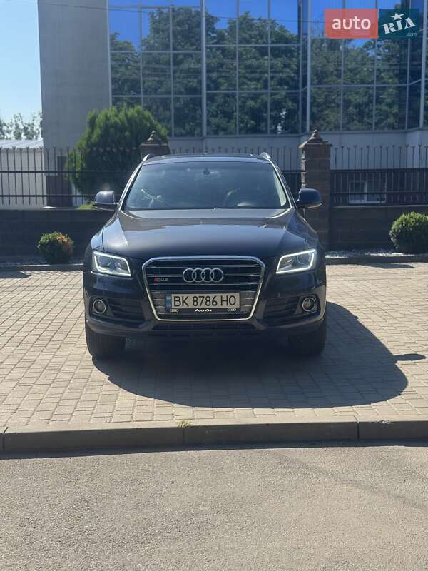 Внедорожник / Кроссовер Audi Q5 2016 в Ровно