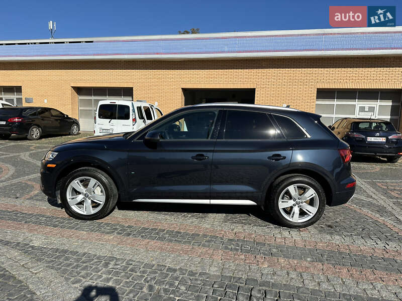 Позашляховик / Кросовер Audi Q5 2018 в Луцьку