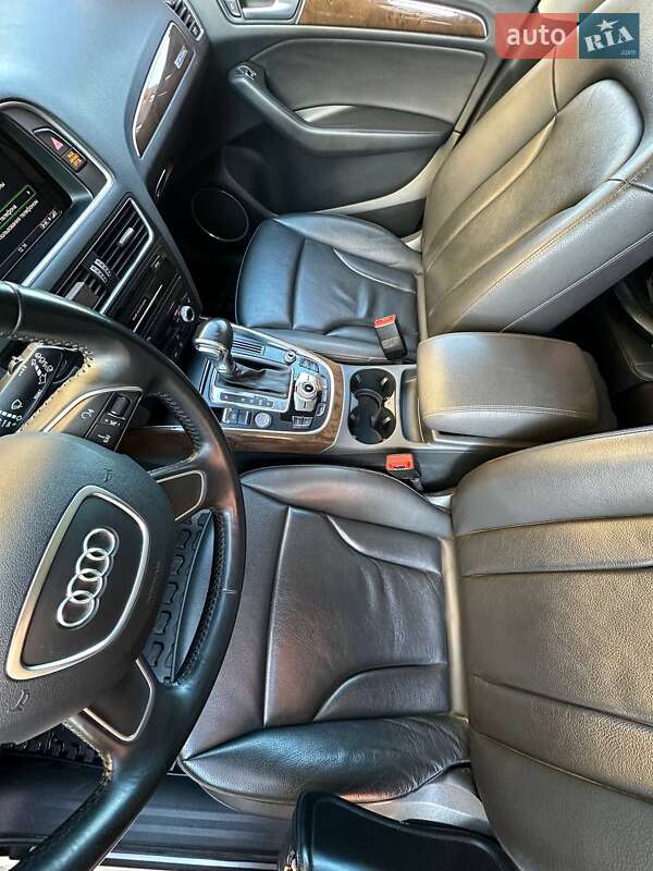 Внедорожник / Кроссовер Audi Q5 2016 в Нетешине фото 11 Внедорожник / Кроссовер Audi Q5 2016 в Нетешине