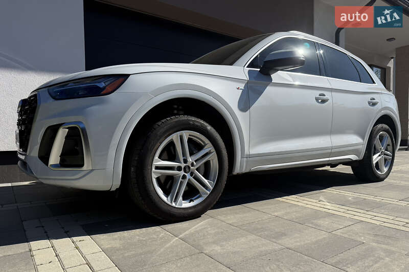 Внедорожник / Кроссовер Audi Q5 2024 в Львове