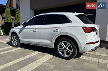 Внедорожник / Кроссовер Audi Q5 2024 в 