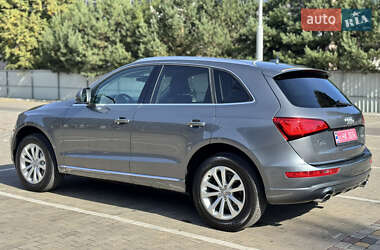 Внедорожник / Кроссовер Audi Q5 2015 в 