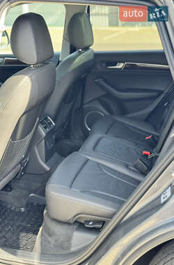 Внедорожник / Кроссовер Audi Q5 2015 в 