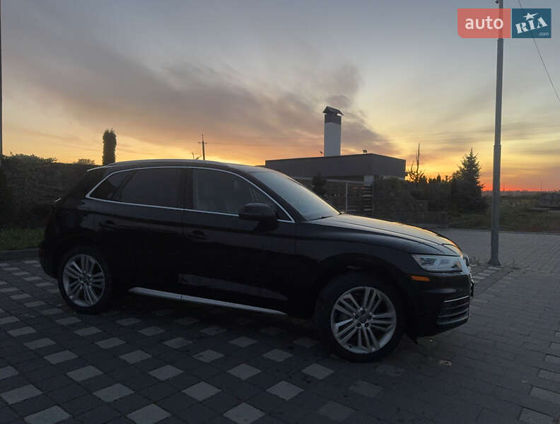 Внедорожник / Кроссовер Audi Q5 2018 в Стрые