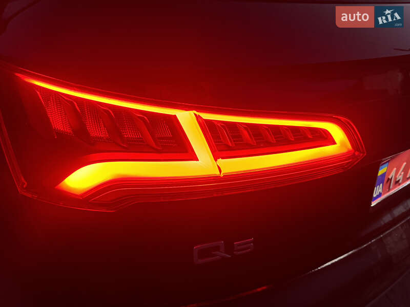 Внедорожник / Кроссовер Audi Q5 2018 в Стрые