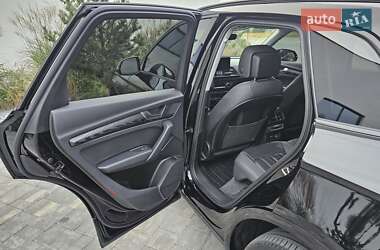 Внедорожник / Кроссовер Audi Q5 2021 в 
