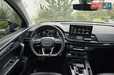 Внедорожник / Кроссовер Audi Q5 2021 в 