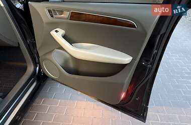 Внедорожник / Кроссовер Audi Q5 2011 в 