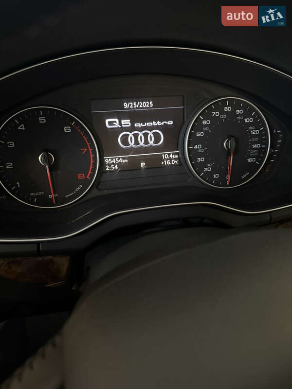 Позашляховик / Кросовер Audi Q5 2018 в Львові