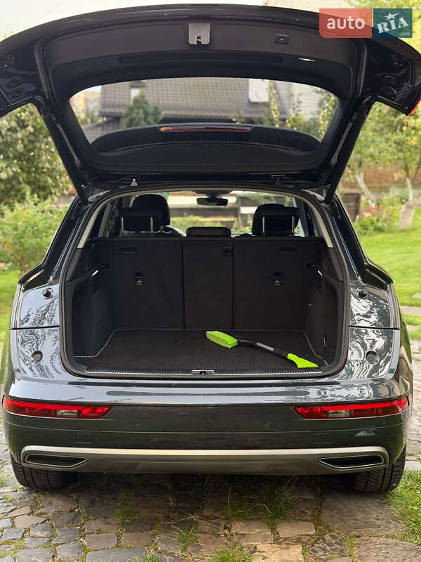 Внедорожник / Кроссовер Audi Q5 2017 в Львове