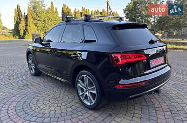 Внедорожник / Кроссовер Audi Q5 2019 в 