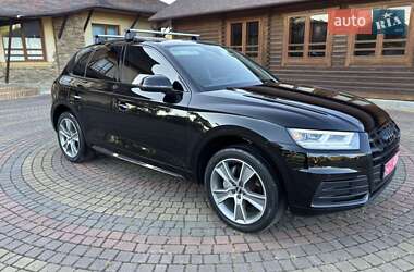 Внедорожник / Кроссовер Audi Q5 2019 в 