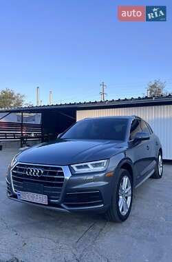 Внедорожник / Кроссовер Audi Q5 2018 в 