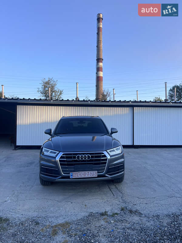 Внедорожник / Кроссовер Audi Q5 2018 в Запорожье