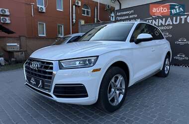 Внедорожник / Кроссовер Audi Q5 2018 в 