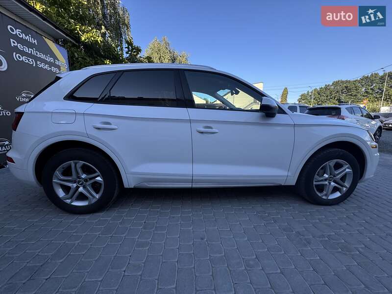 Позашляховик / Кросовер Audi Q5 2018 в Вінниці