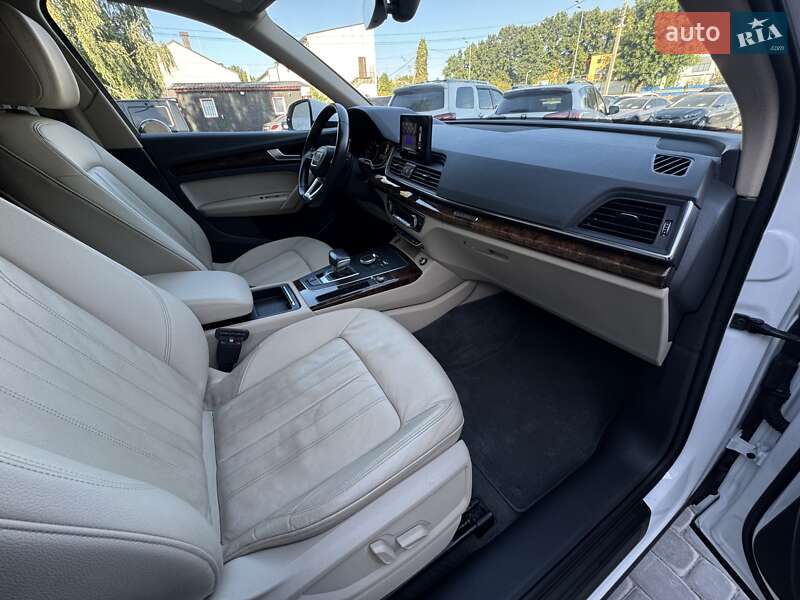 Позашляховик / Кросовер Audi Q5 2018 в Вінниці