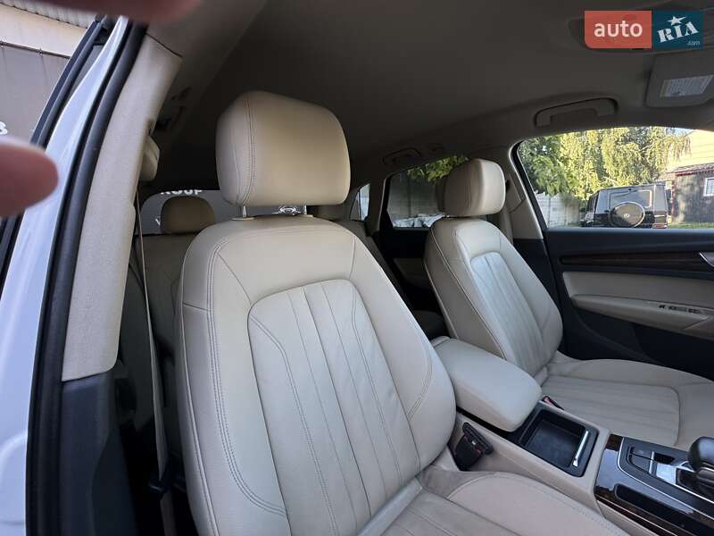 Позашляховик / Кросовер Audi Q5 2018 в Вінниці