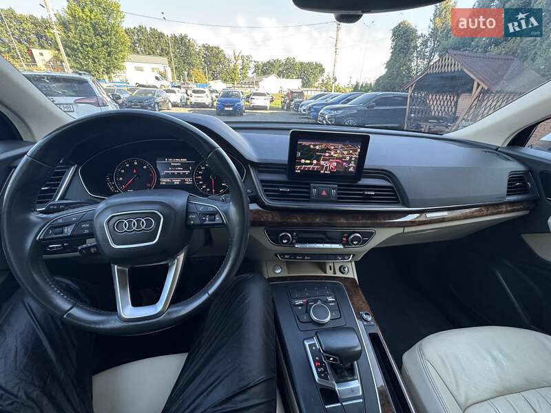 Позашляховик / Кросовер Audi Q5 2018 в Вінниці