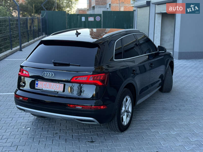 Внедорожник / Кроссовер Audi Q5 2019 в Хмельницком