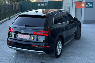 Внедорожник / Кроссовер Audi Q5 2019 в 