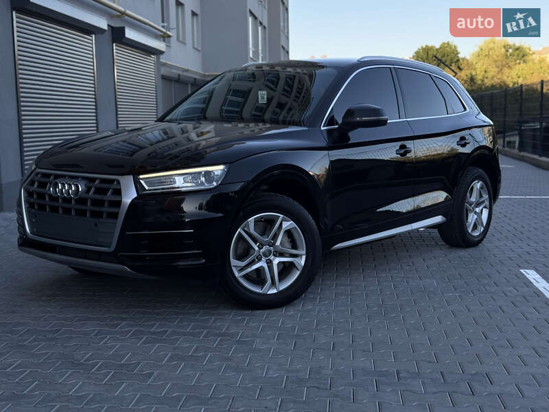 Внедорожник / Кроссовер Audi Q5 2019 в Хмельницком