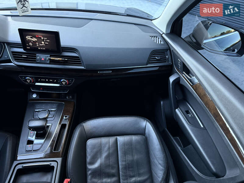 Внедорожник / Кроссовер Audi Q5 2019 в Хмельницком