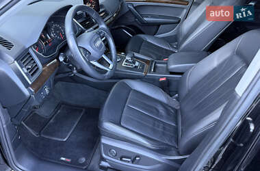 Внедорожник / Кроссовер Audi Q5 2019 в 