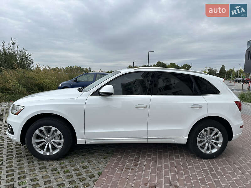 Внедорожник / Кроссовер Audi Q5 2015 в Ровно